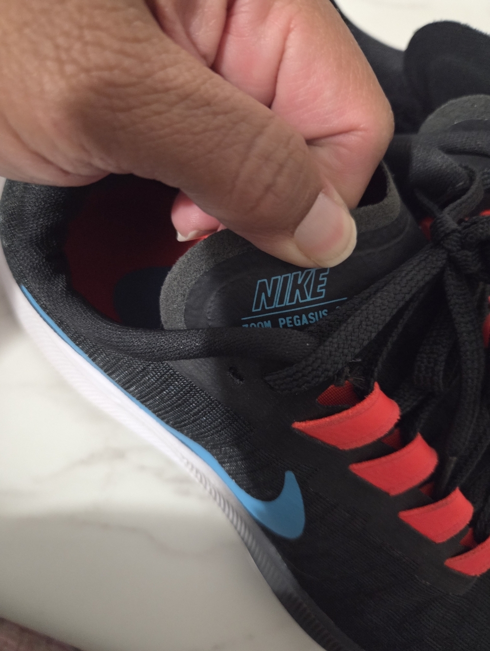 Nike Air Zoom Pegasus 37 Running Shoes Black - Picture 4 of 7